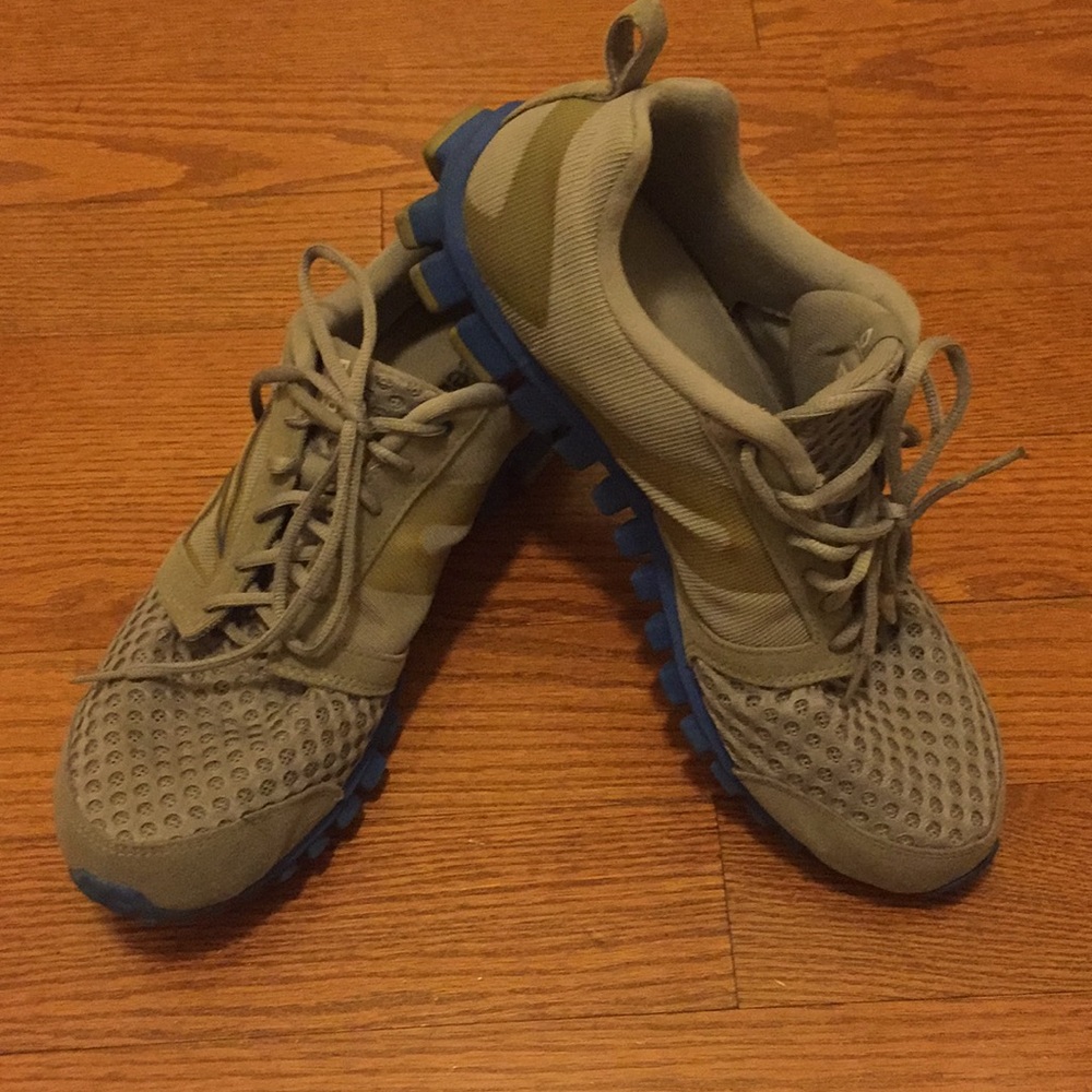 Men’s realflex Reebok sneakers